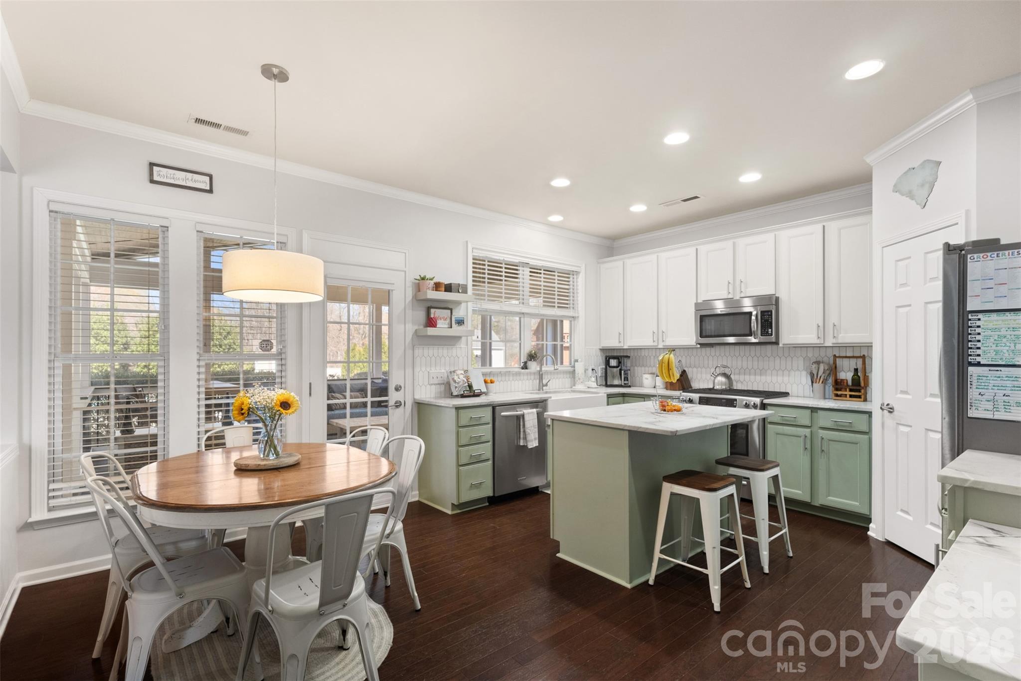 7807 Lamington Drive, photo 9 of 30