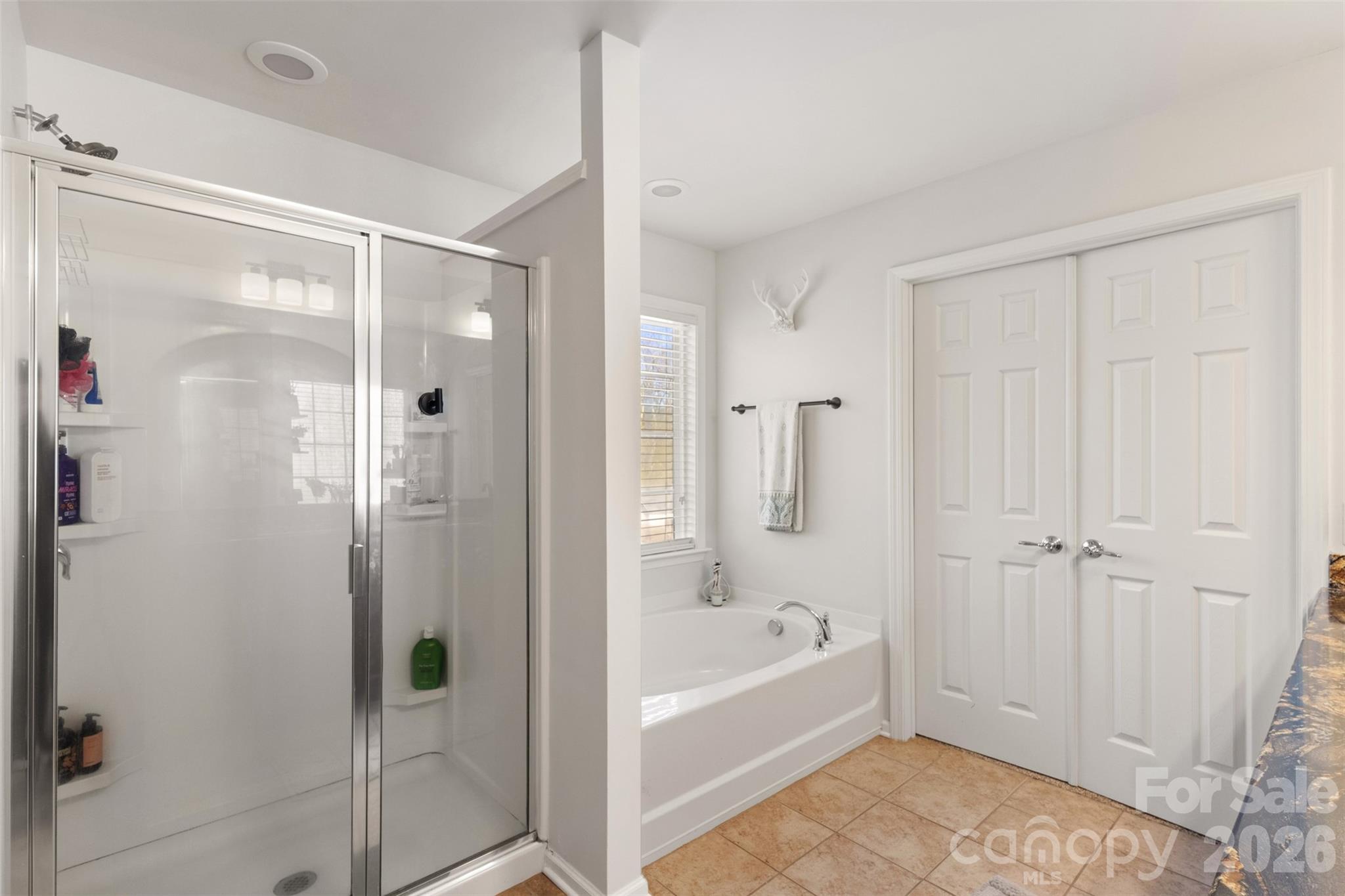 7807 Lamington Drive, photo 18 of 30