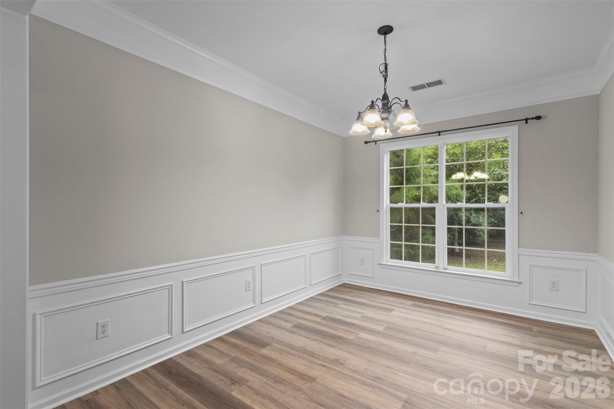 7856 Lamington Drive, photo 16 of 30