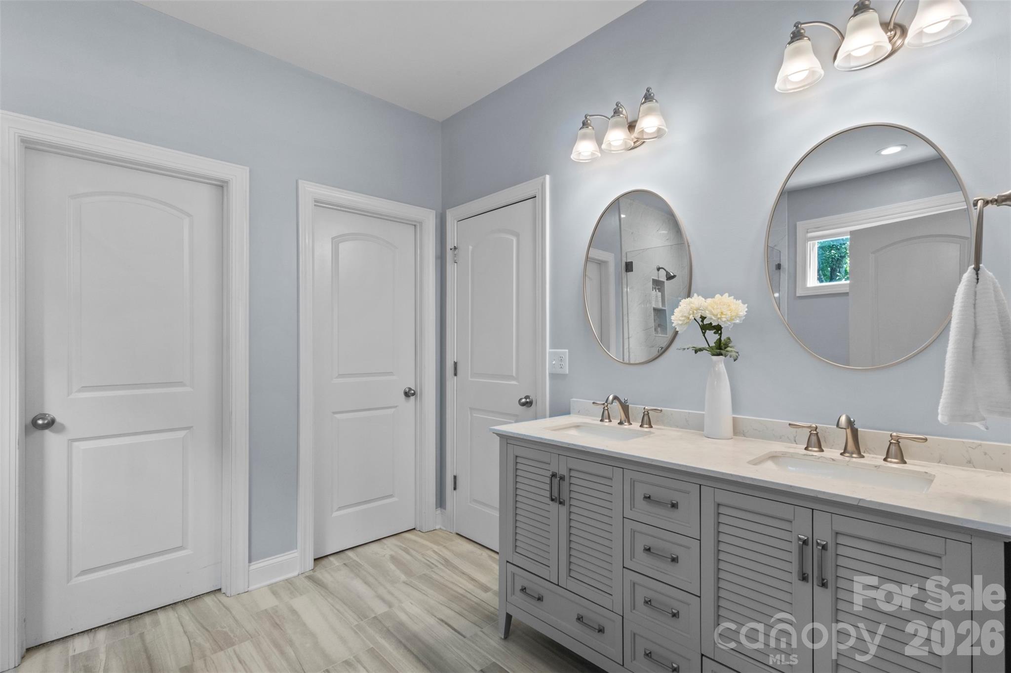 2467 Chatham Drive, photo 24 of 48
