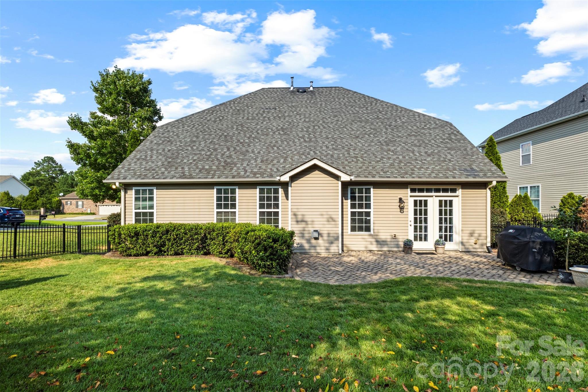 2467 Chatham Drive, photo 41 of 48