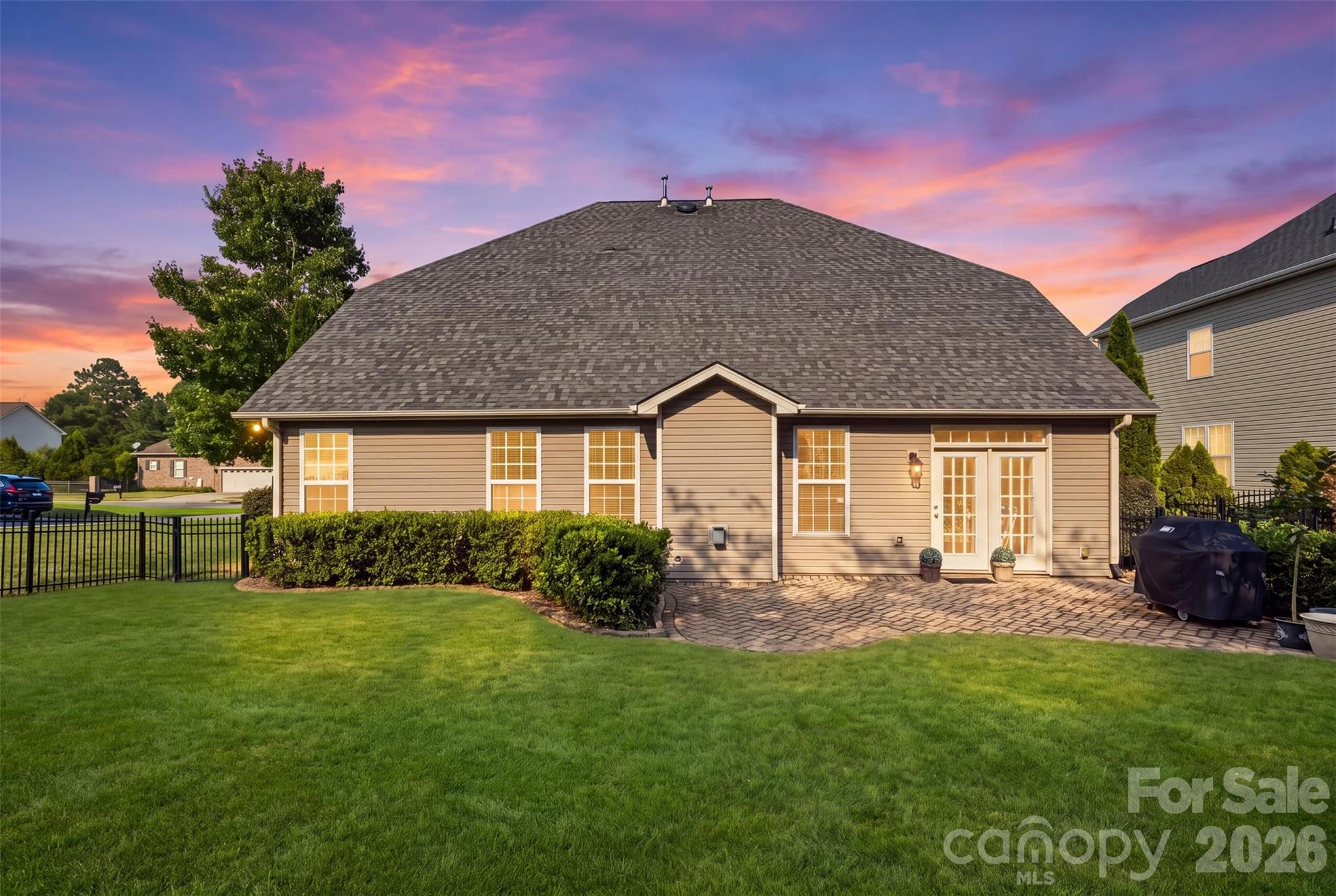 2467 Chatham Drive, photo 40 of 48