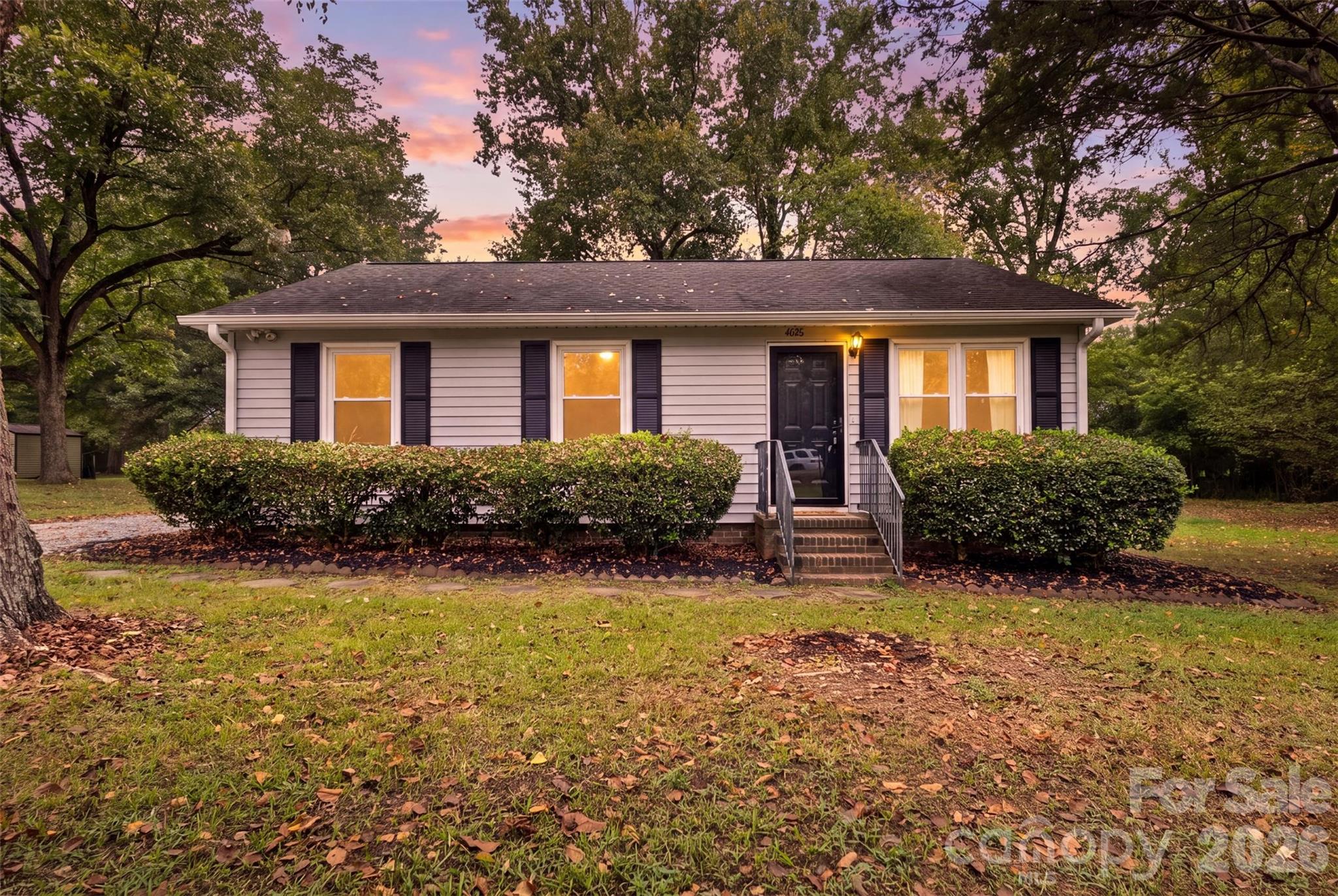 4012 Crestview, photo 6 of 41